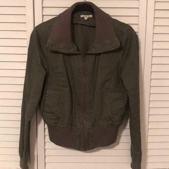 Army Green Bomber Jacket- Charlotte Russe - Picture 3 of 3
